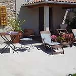 בית הארחה & Stelio Loborika