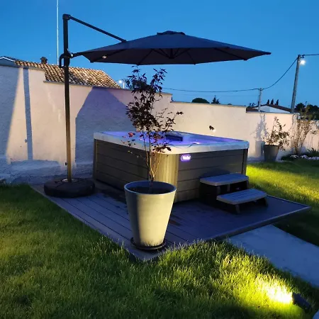 בית הארחה & Stelio 5*