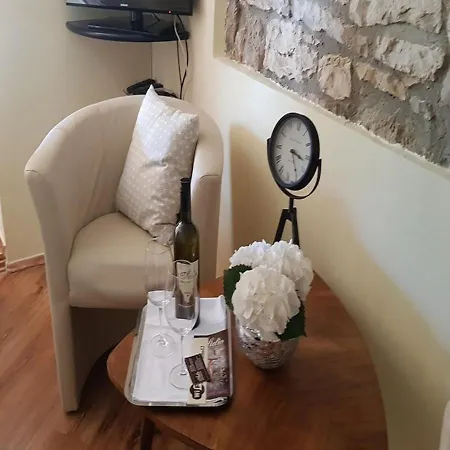 Gasthof & Stelio Loborika