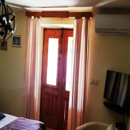 Rooms & Apartment Stelio 5*
