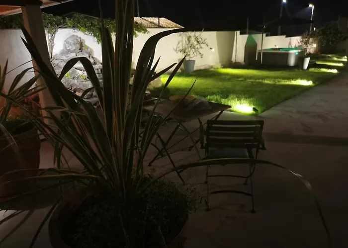 게스트하우스 & Stelio Loborika